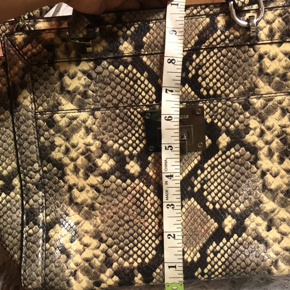 Michael Kors python purse
Michael Kors Collection - Picture 10 of 16